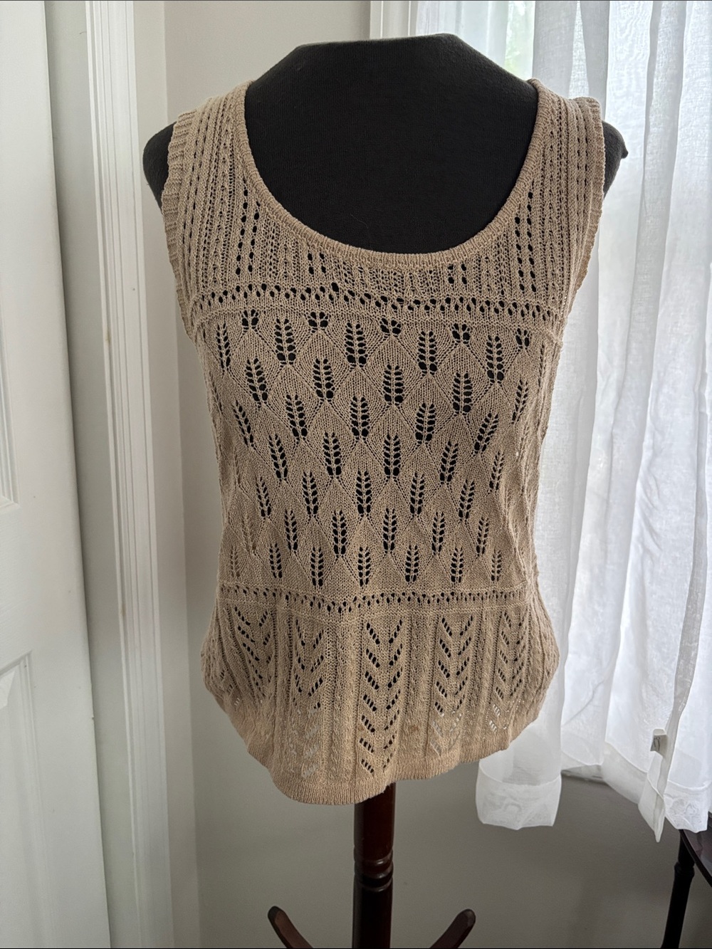 Knit Sleeveless Beige Lace Tank Top